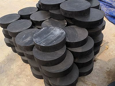 海晏县板式橡胶支座由若干层橡胶片与薄钢板经加压硫化